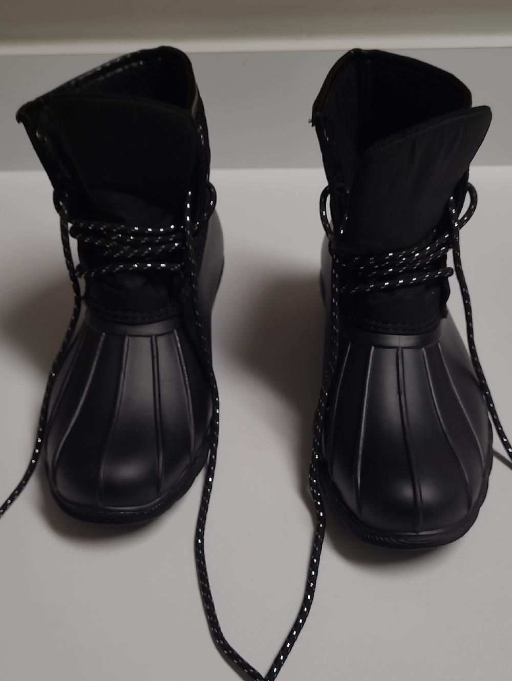 Alpine High-Top Lace-Up Black Duck Boot-Style Rain Boots - Size 8